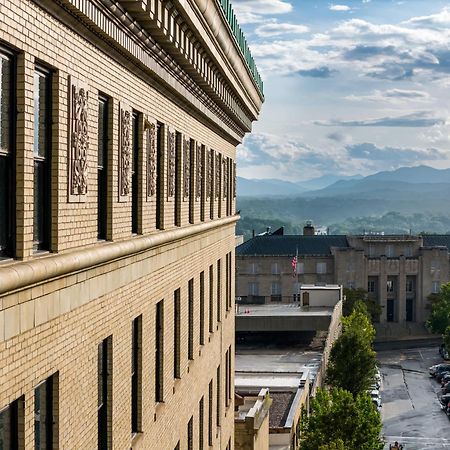 The Flat Iron Hotel Ашвил Екстериор снимка